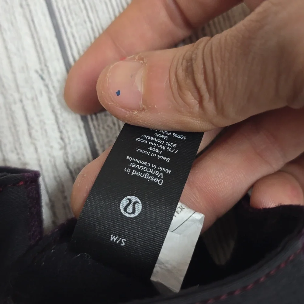 NWT Lululemon Lululemon City Keeper Gloves Primaloft S/M - Picture 8 of 8